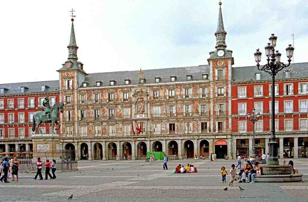 Lee más sobre el artículo Quince colegios con lista de espera en Madrid