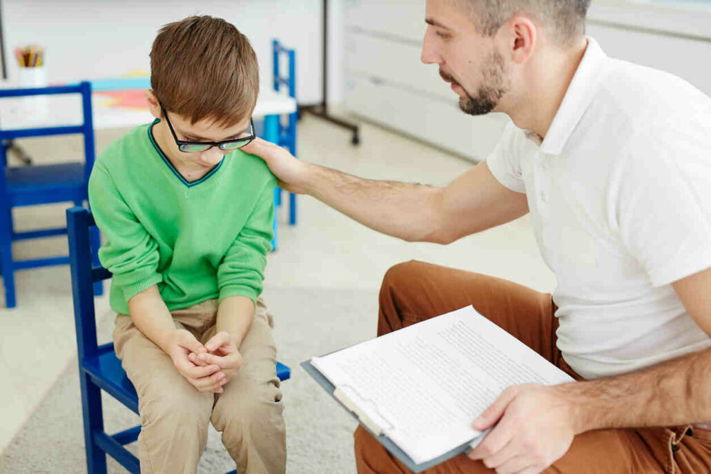 ¿Qué es la ansiedad lingüística y cómo puede afectar a tu hijo cuando aprende un idioma?