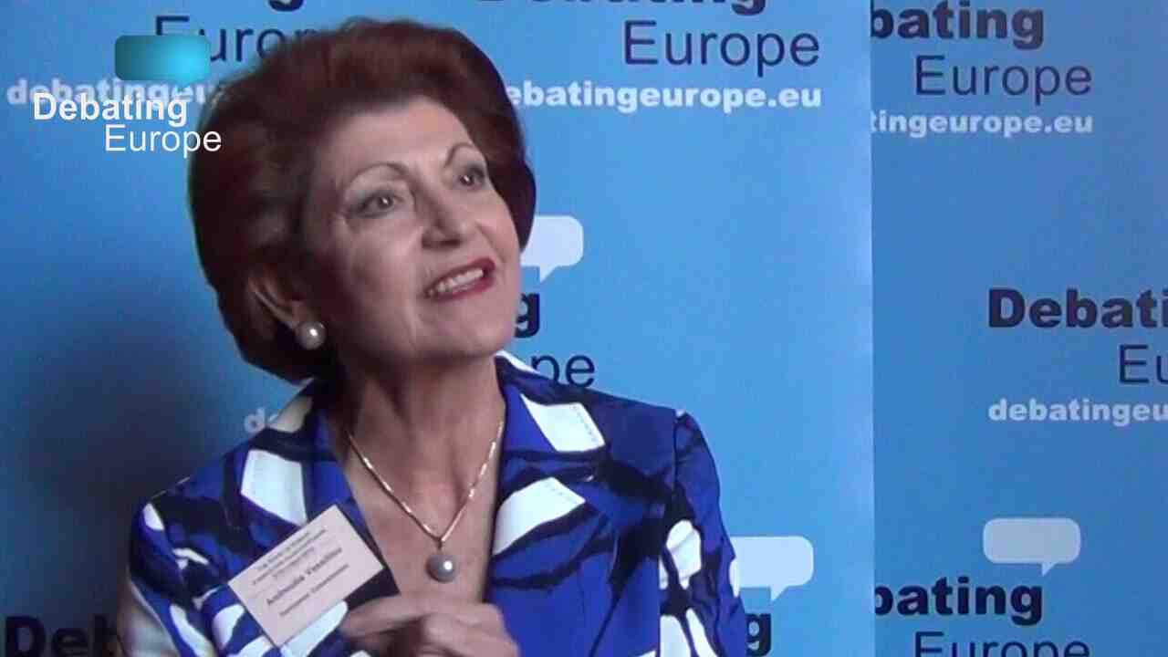 Lee más sobre el artículo La Comisión Europea defiende el euskera: «Todas las lenguas oficiales son igualmente válidas»