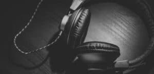 descubre los mejores podcasts para aprender francés de manera divertida y efectiva. mejora tu vocabulario, pronunciación y comprensión auditiva mientras disfrutas de contenido interesante y cautivador. ¡comienza tu viaje hacia la fluidez en francés hoy mismo!